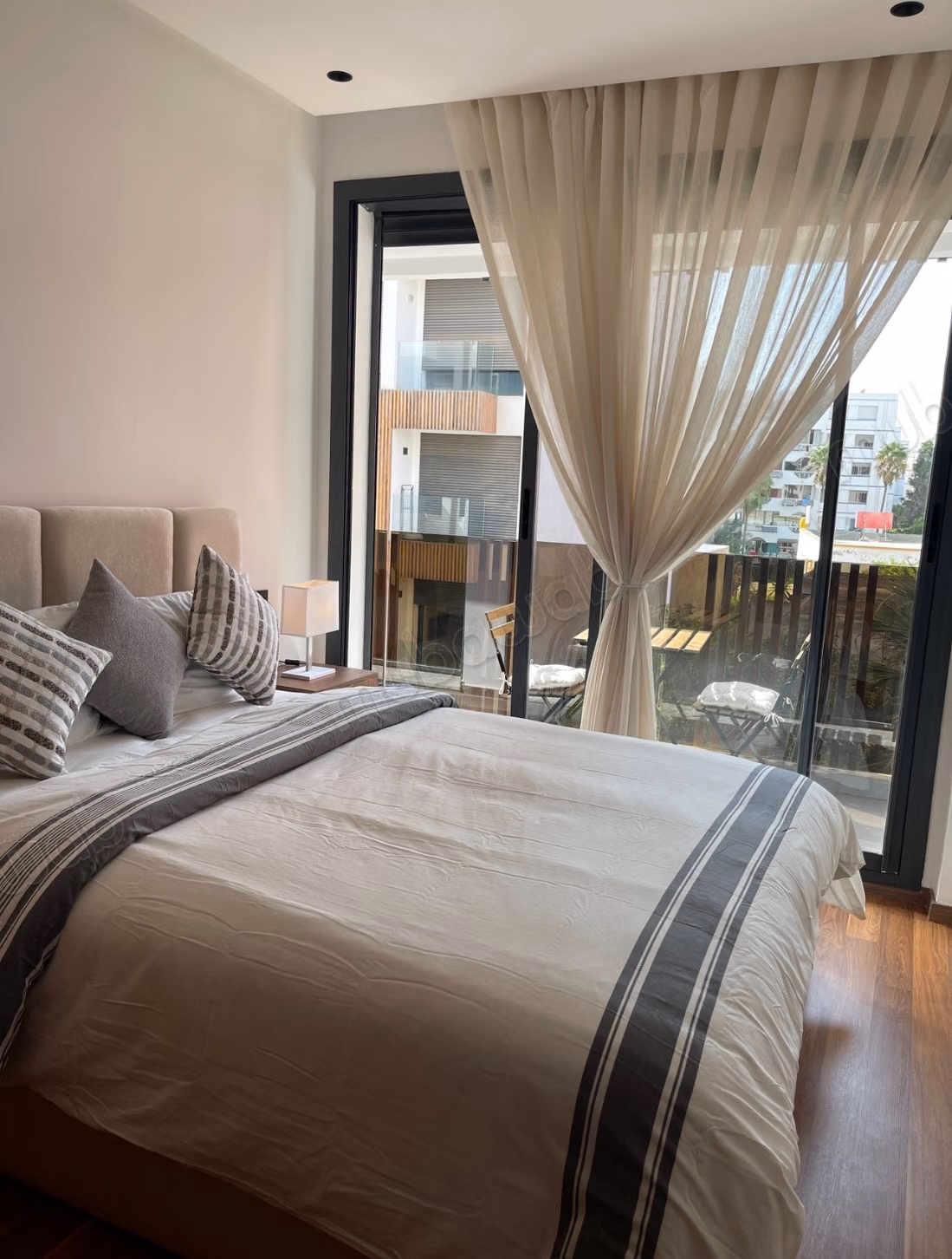 Bellissimo appartamento nuovo in facciata con 2 camere - Quartiere Le Principesse, Casablanca
