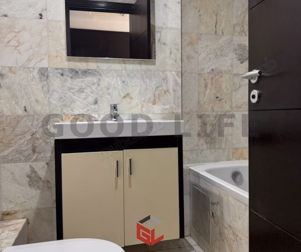 للايجار S3 مع غرفة خدمة في المنزه 9