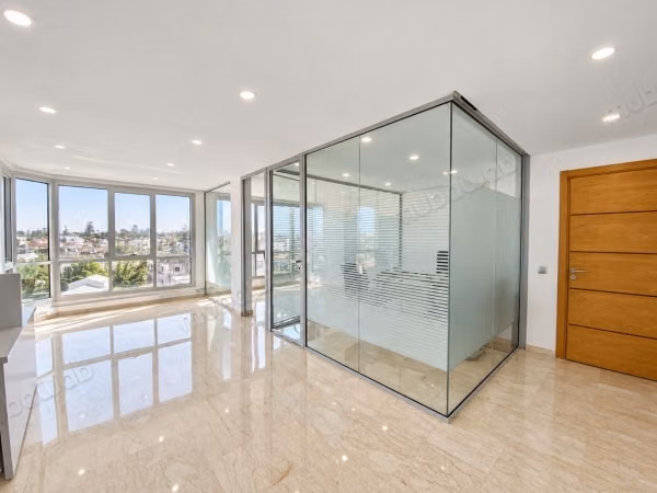 Plataforma de oficina de 86m equipada en Boulevard Taddart