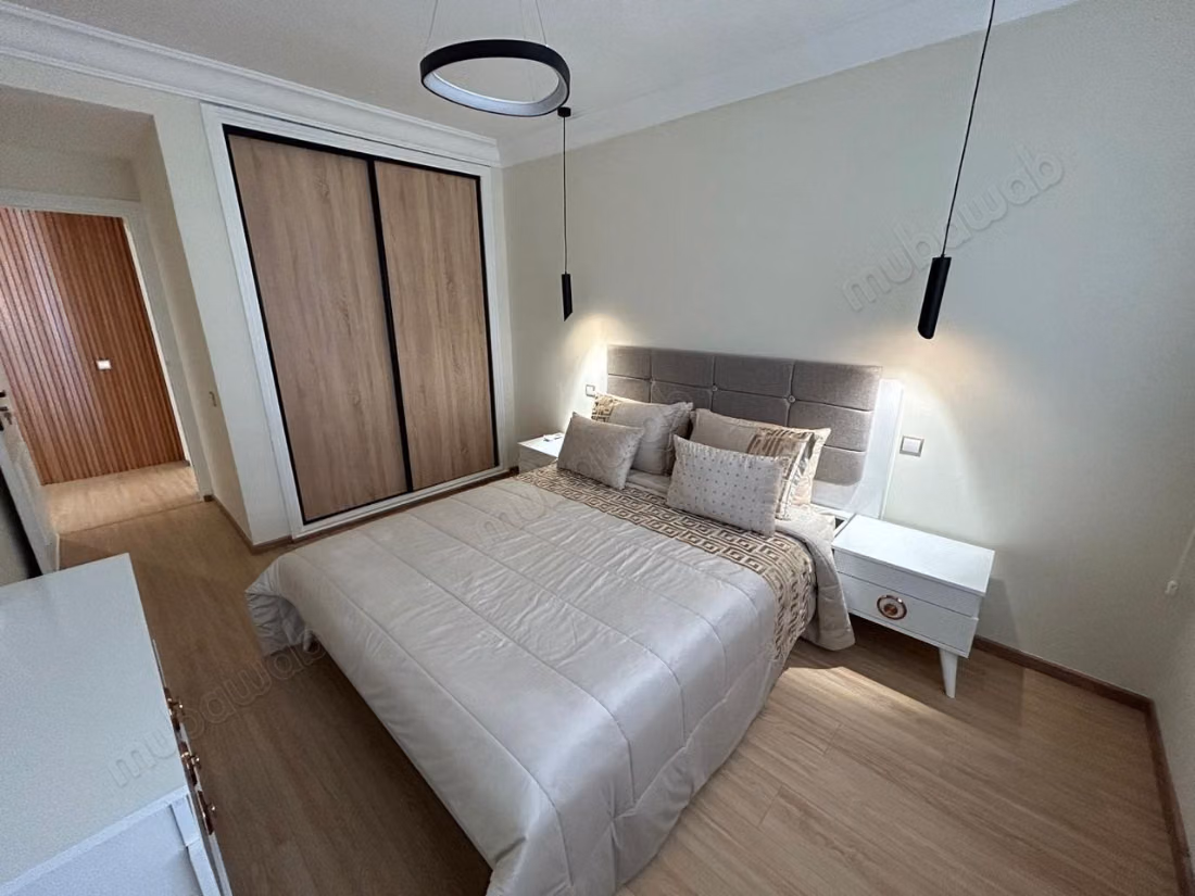 Location d'un appartement à De La Plage. Superficie 132 m². Bien meublé