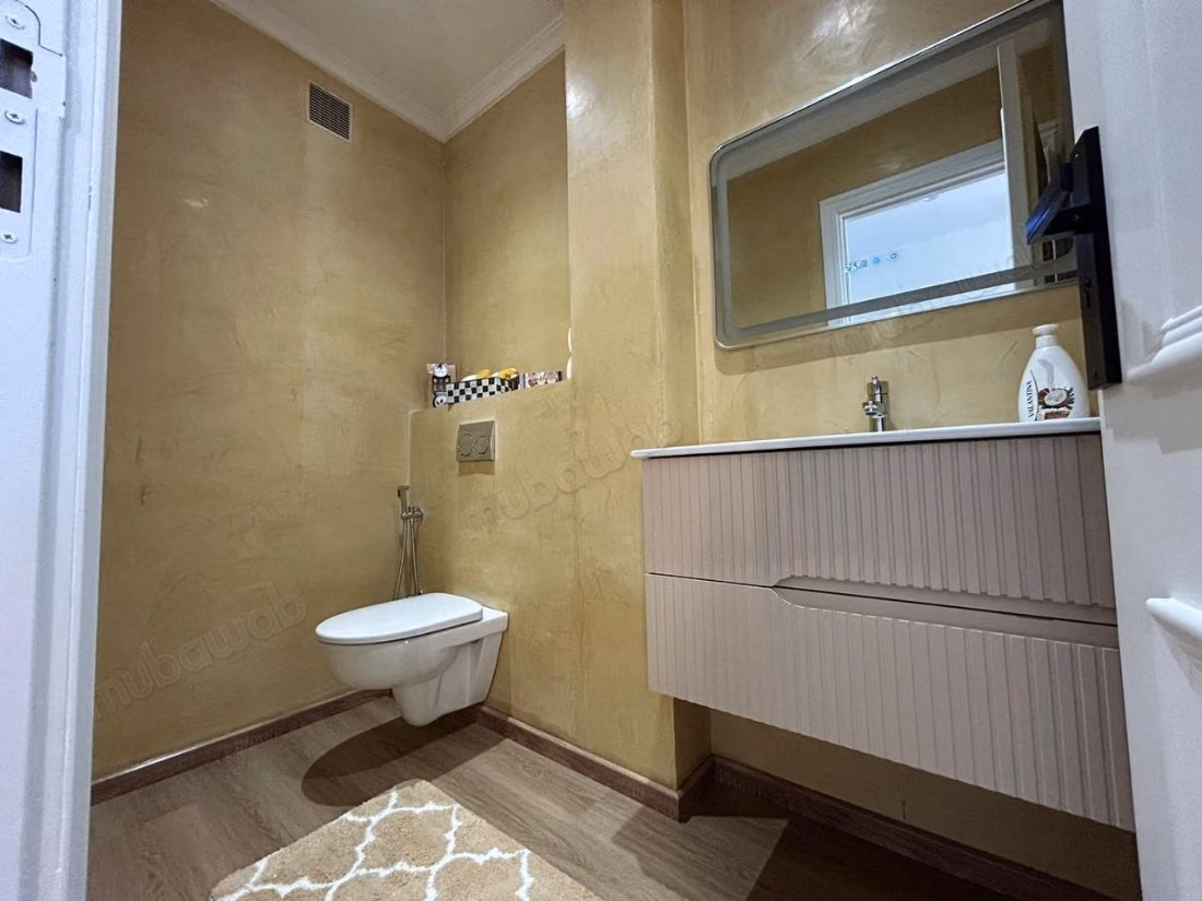 Location d'un appartement à De La Plage. Superficie 132 m². Bien meublé