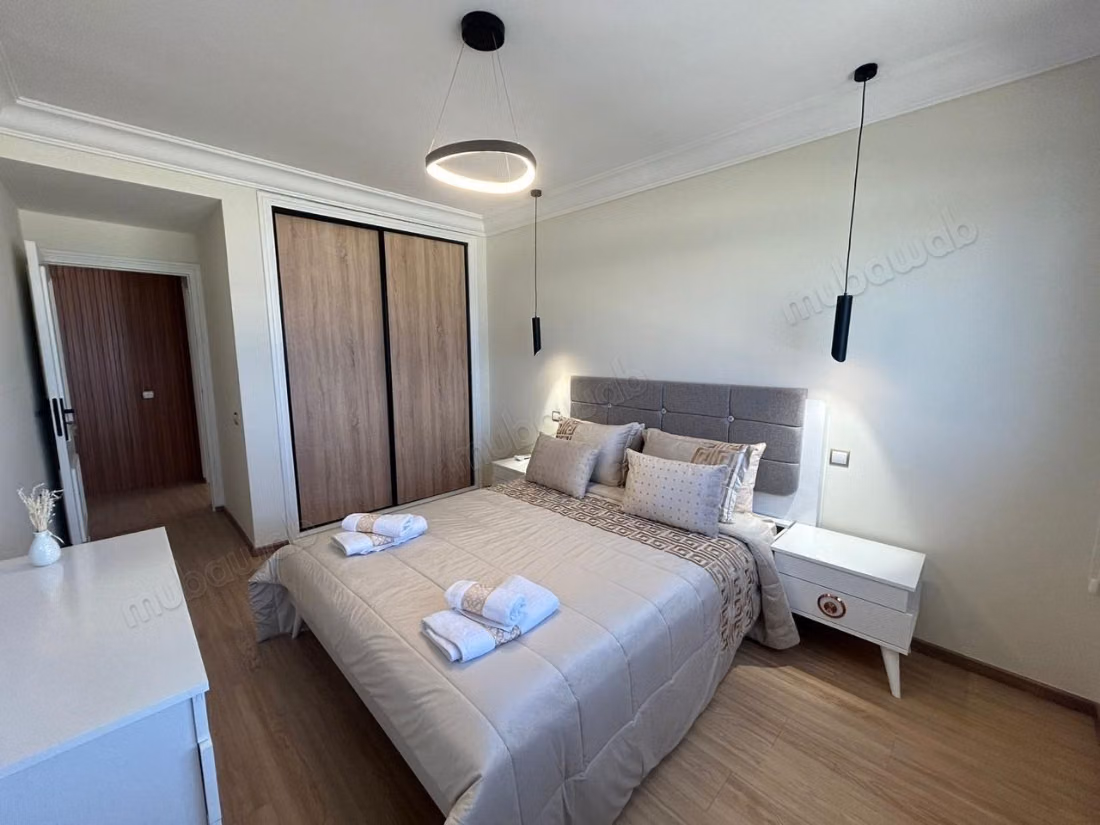 Location d'un appartement à De La Plage. Superficie 132 m². Bien meublé