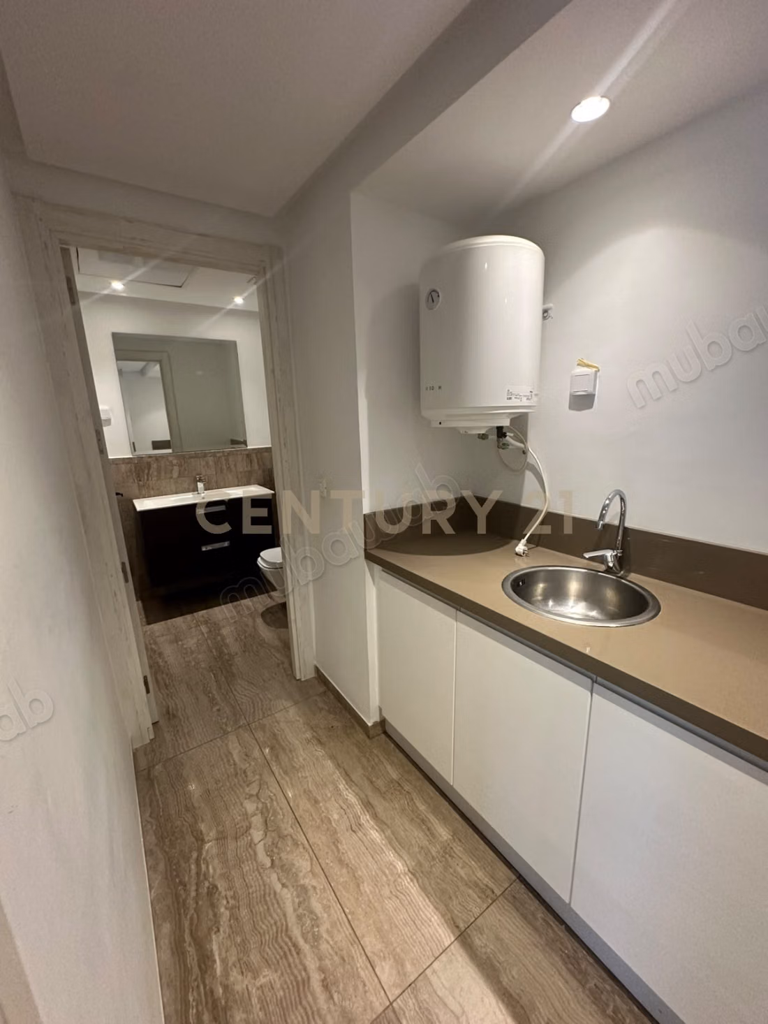 For rent office H4 Jardins de Carthage