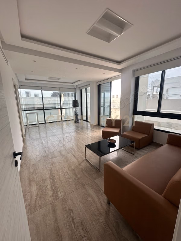 For rent office H4 Jardins de Carthage