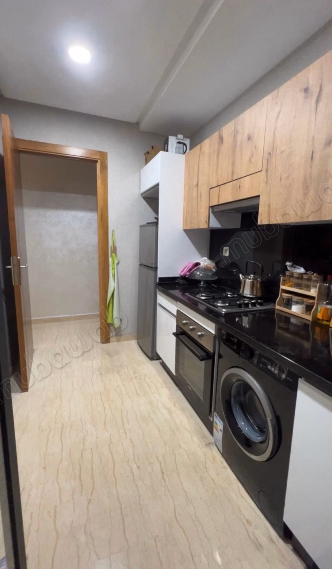 Appartementen te huur in Aïn Sebaâ. 3 grote kamers. Concierge service en airconditioning