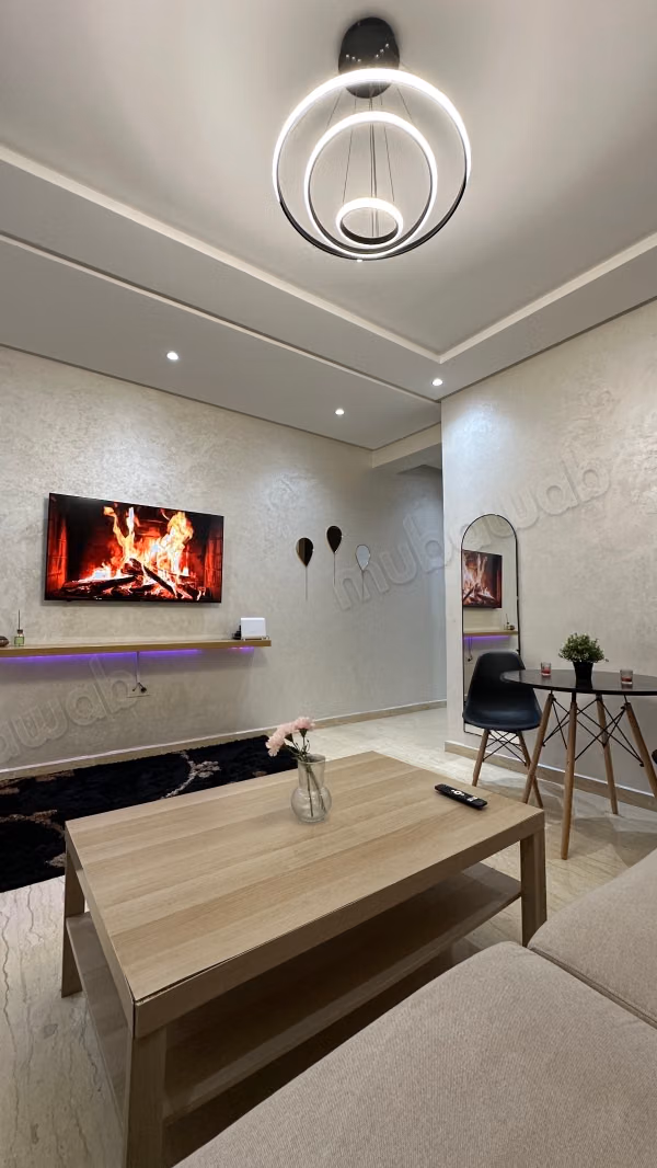 Appartementen te huur in Aïn Sebaâ. 3 grote kamers. Concierge service en airconditioning