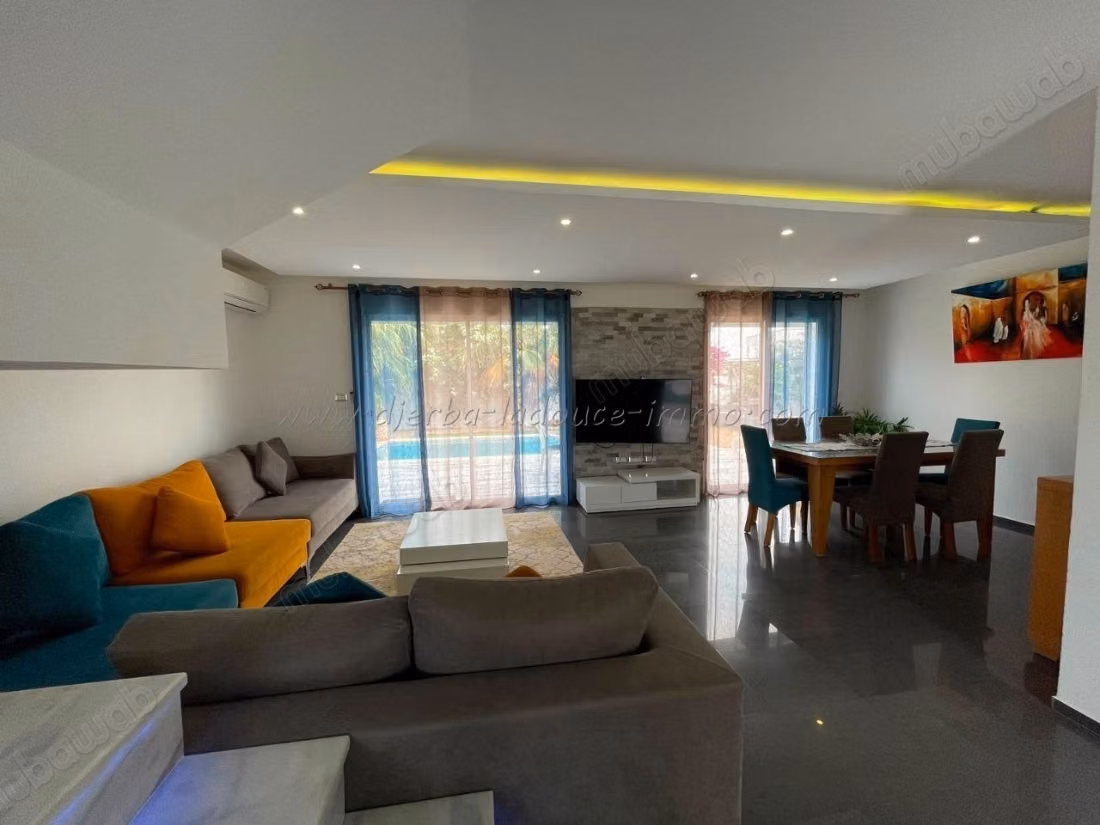Location annuelle belle maison S3 à Houmtsouk