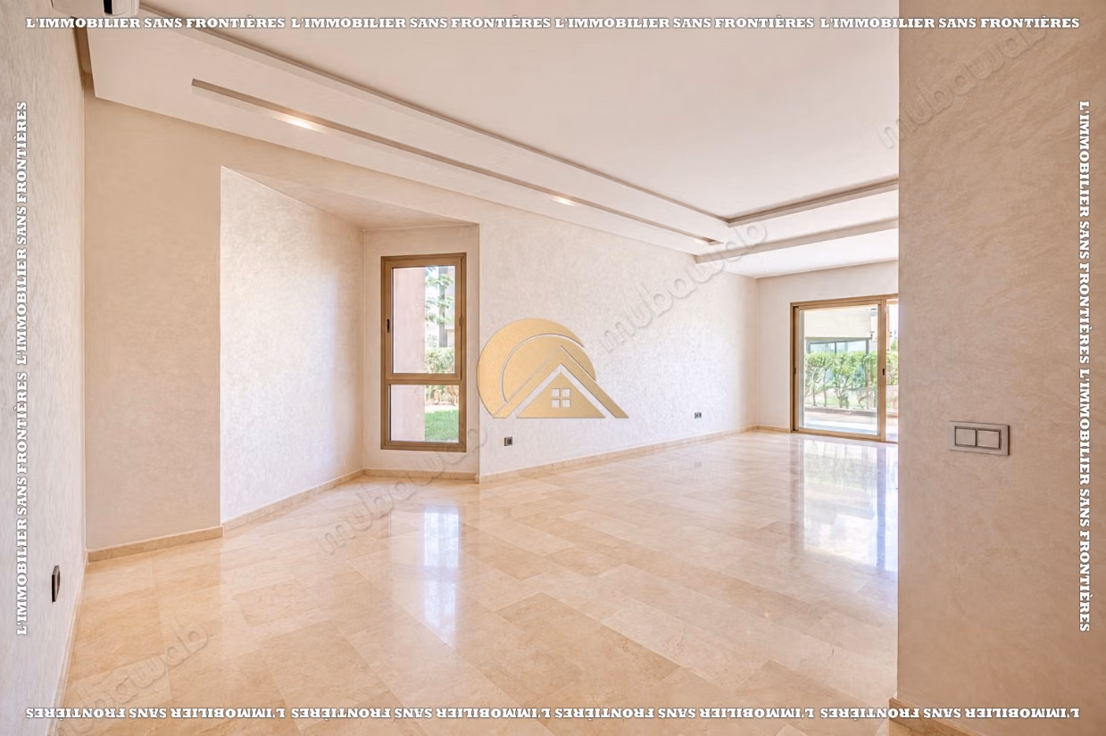 100 m² Apartment for rent in Prestigia – Ground floor, 3 bedrooms, private garden and communal pool