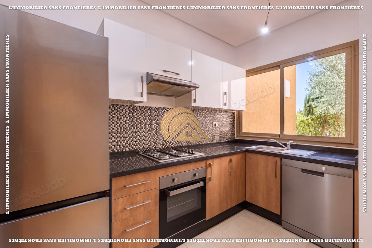 100 m² Apartment for rent in Prestigia – Ground floor, 3 bedrooms, private garden and communal pool