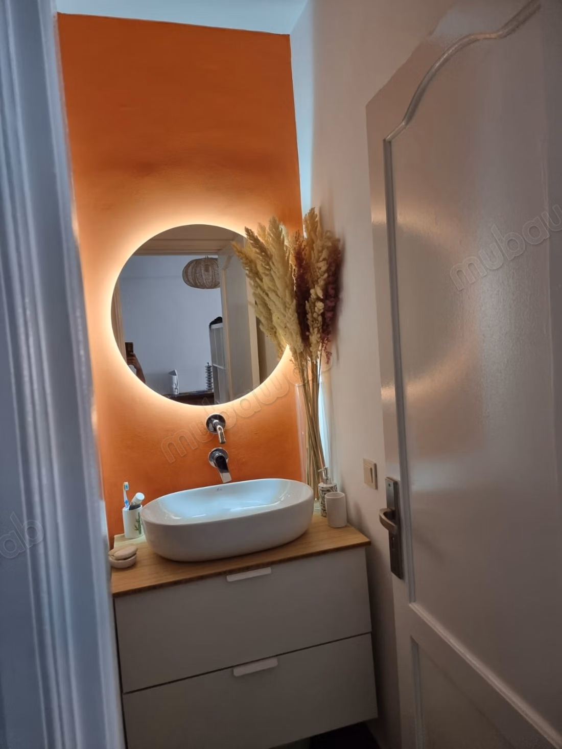Bellissimo appartamento in affitto a Camp Al Ghoul. Superficie totale 90 m². Ben arredato