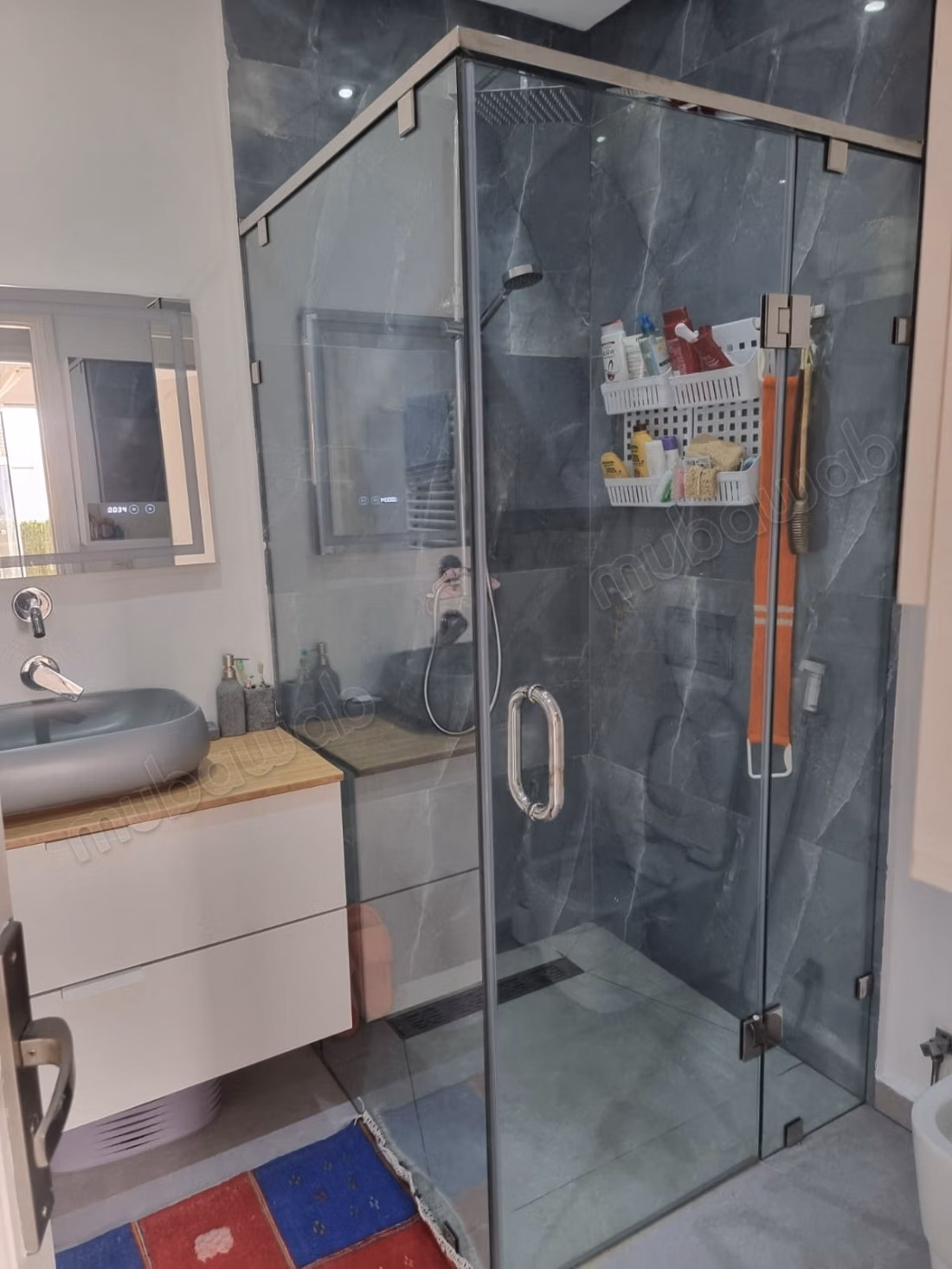 Bellissimo appartamento in affitto a Camp Al Ghoul. Superficie totale 90 m². Ben arredato