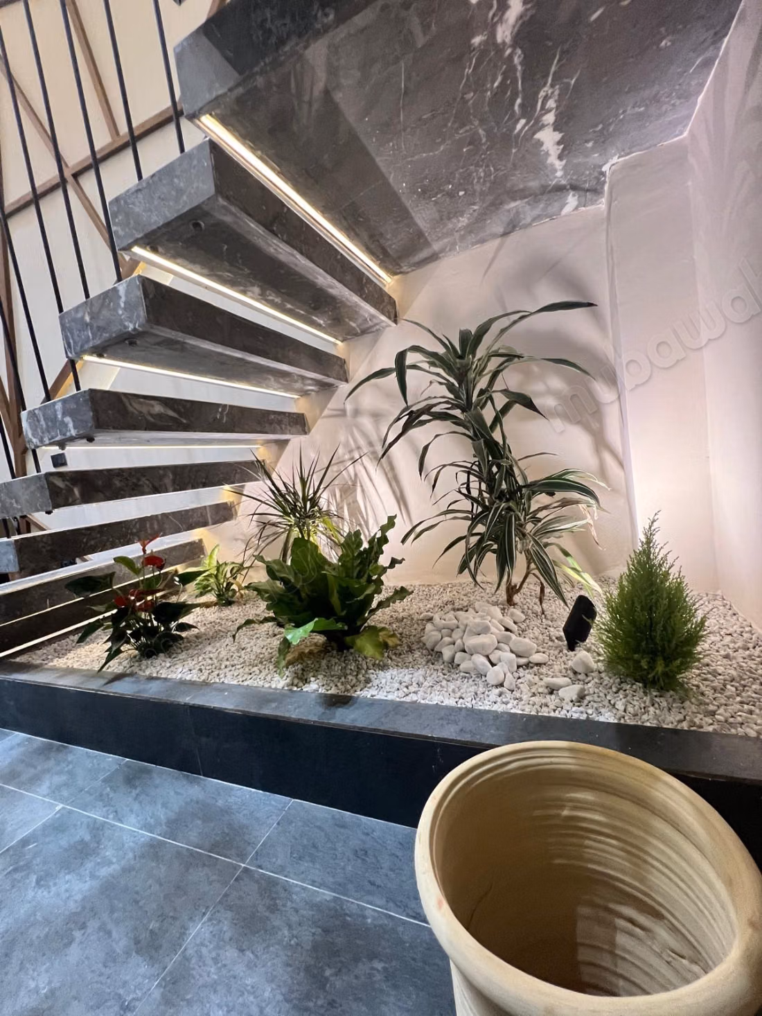 A LOUER duplex avec terrasse 
Quartier des Hopitaux