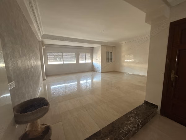 Appartement vide a louer