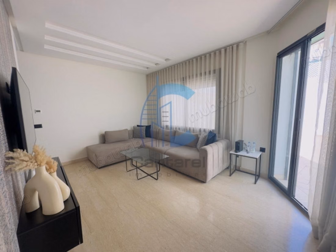 Bourgogne – Avenue Tantan, Studio 35 m² avec Terrasse de 55 m²