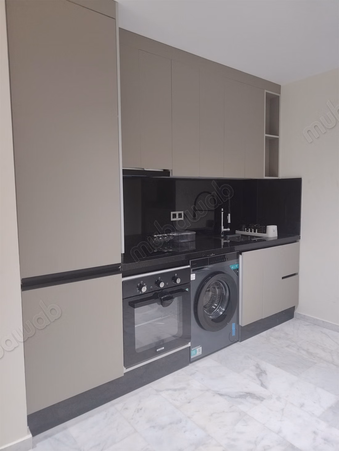 Appartement en location à Riviera. 
2 pièces confortables. 
Bien meublé