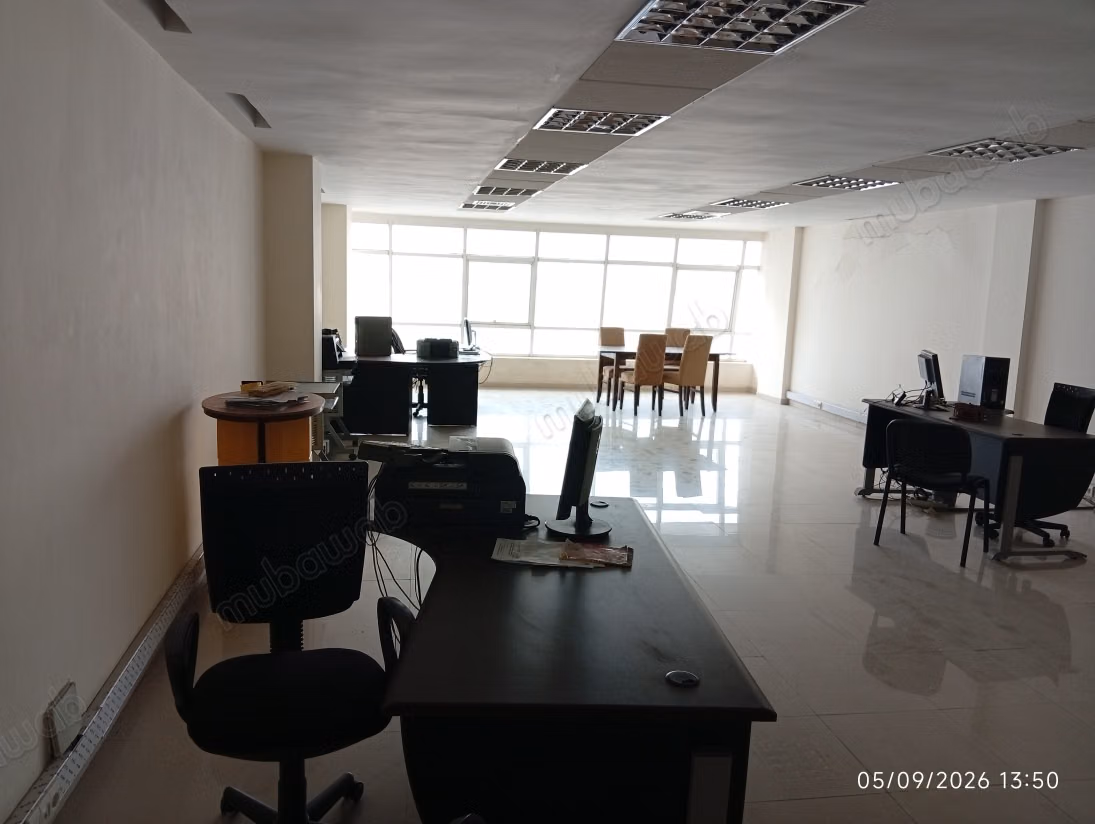 Oficinas en alquiler en el centro de la ciudad. Superficie de 100 m²