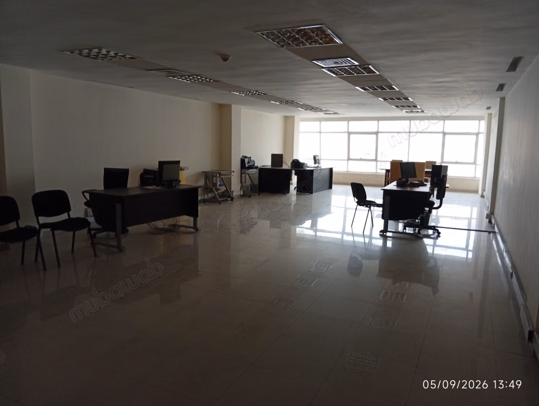 Oficinas en alquiler en el centro de la ciudad. Superficie de 100 m²
