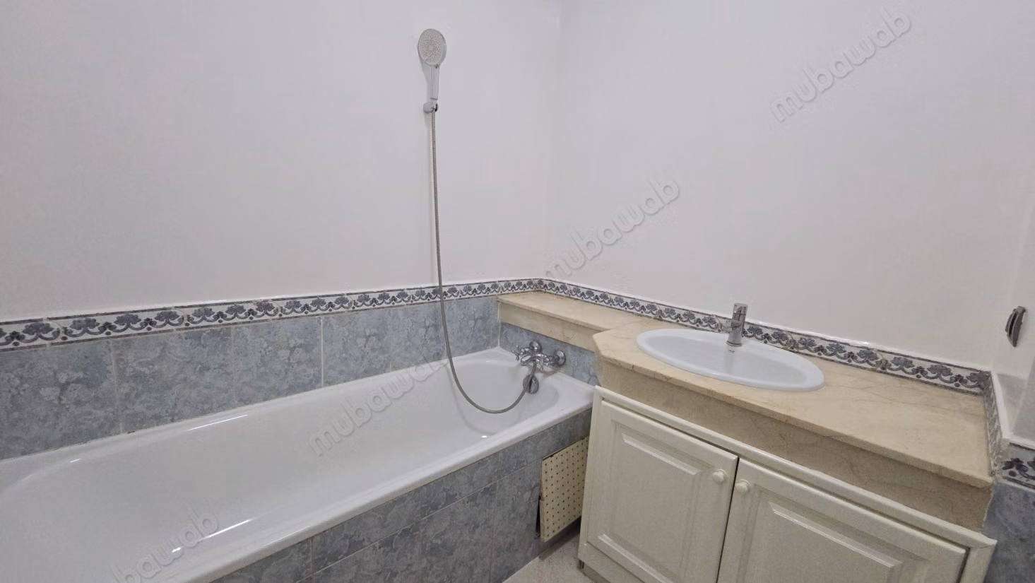 Apartment for sale in Palmier. 4 comfortable rooms. Elevator and parking
