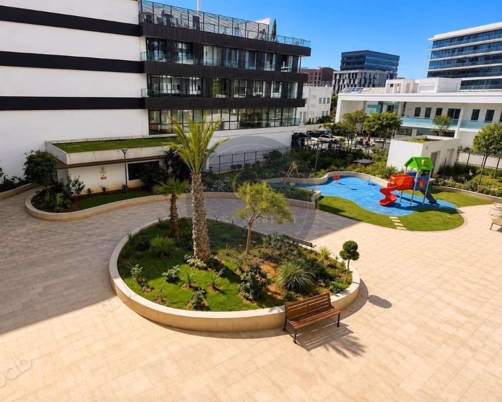 Affitta questo appartamento a Casablanca Finance City. 3 camere. Arredato