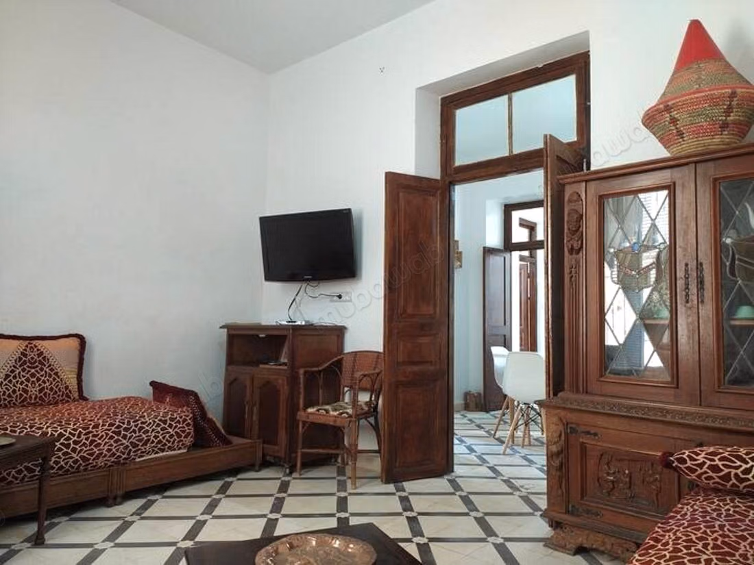 شقة مفروشة للإيجار مطلة على البحر في المركز