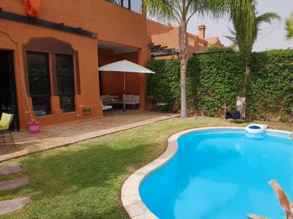 Villa 4 chambres avec piscine palmeraie