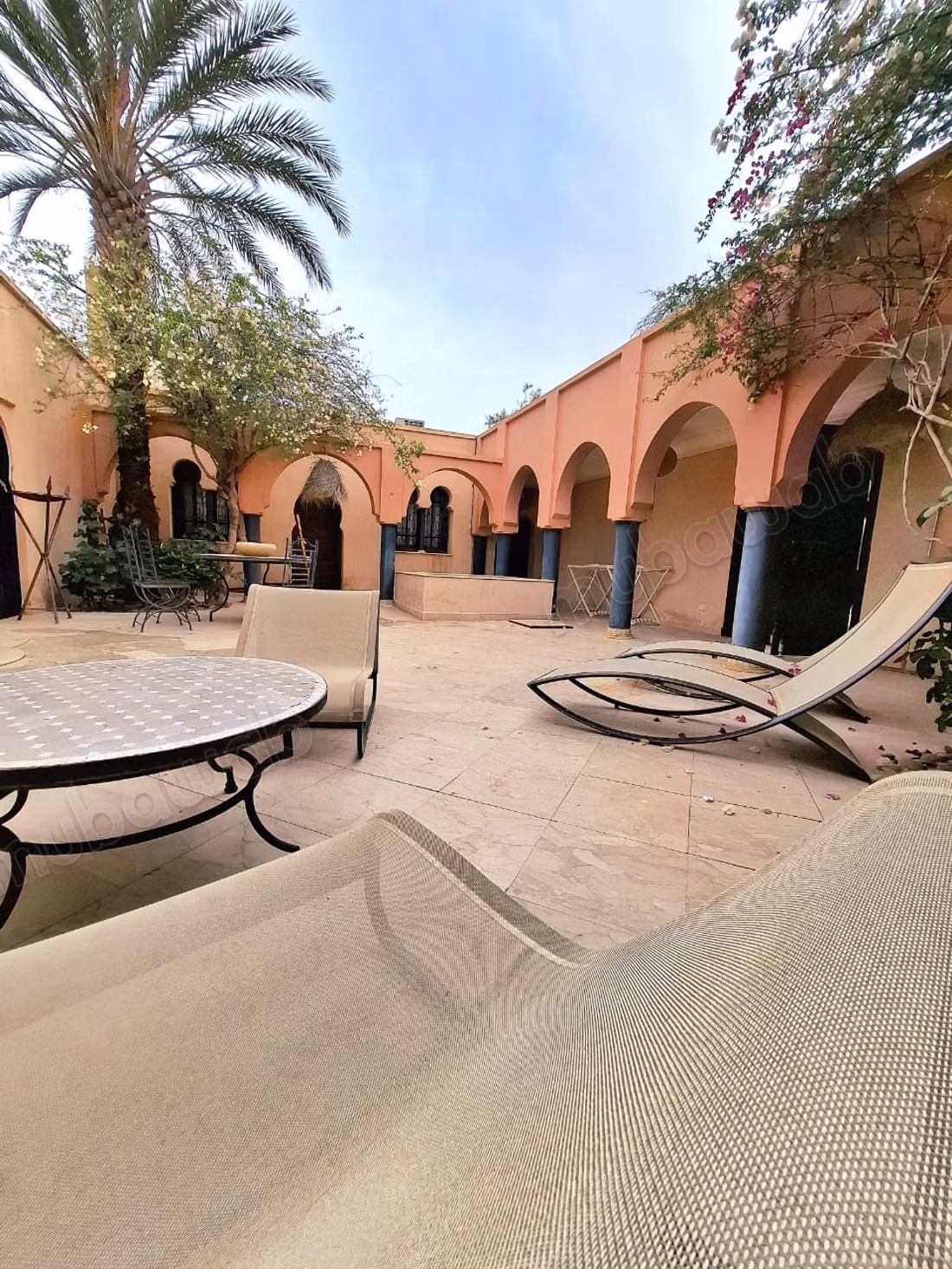 Villa d’Exception à Vendre – Route de Fès, Marrakech