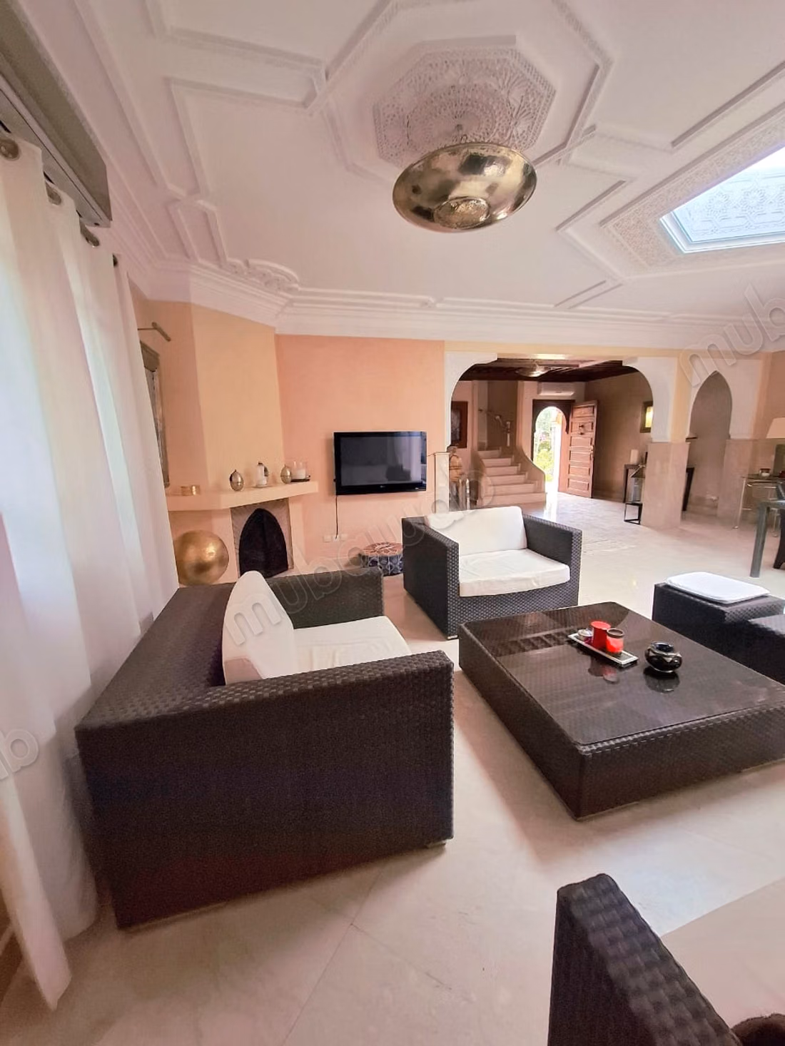 Villa d’Exception à Vendre – Route de Fès, Marrakech