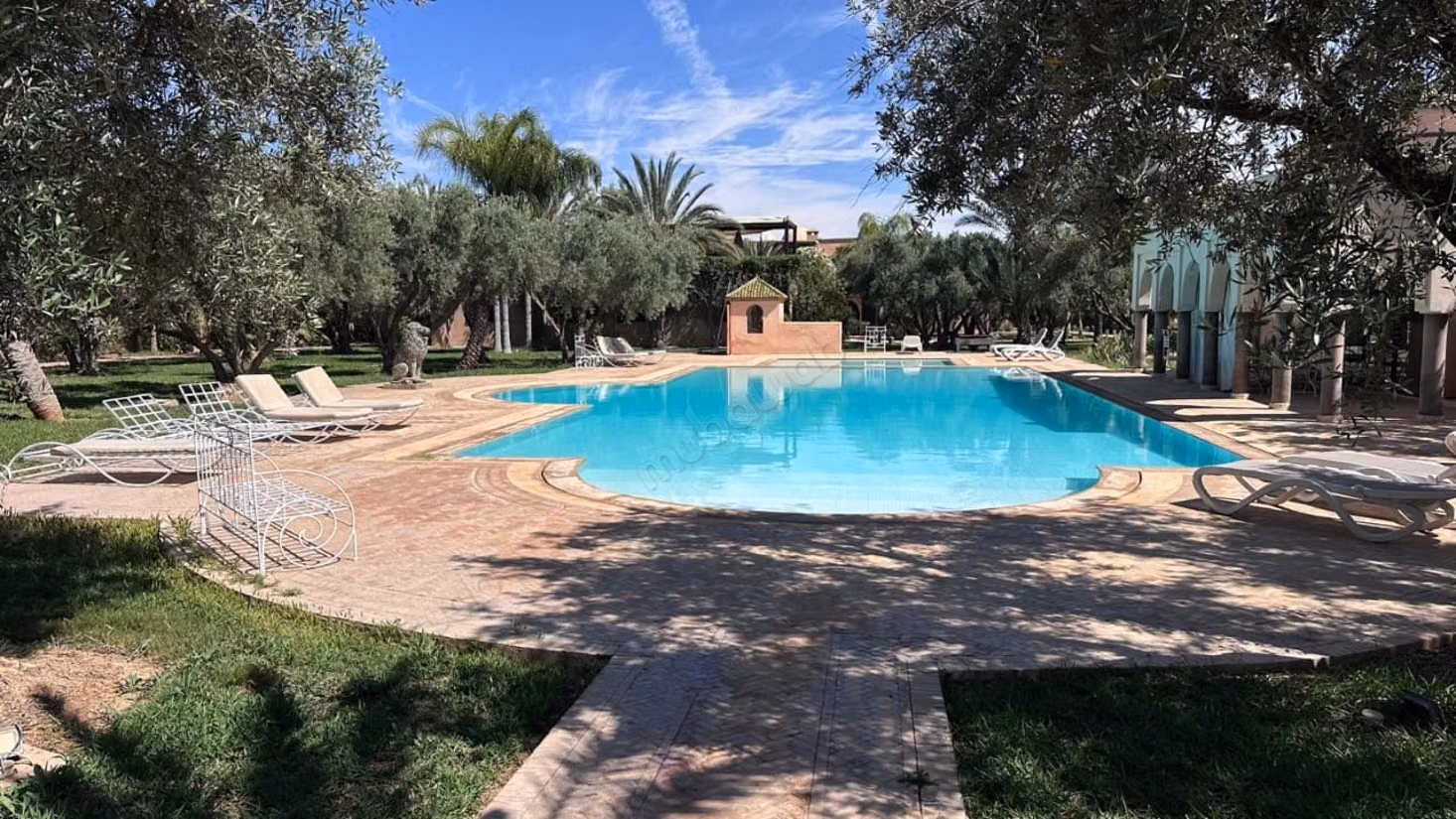 Villa d’Exception à Vendre – Route de Fès, Marrakech