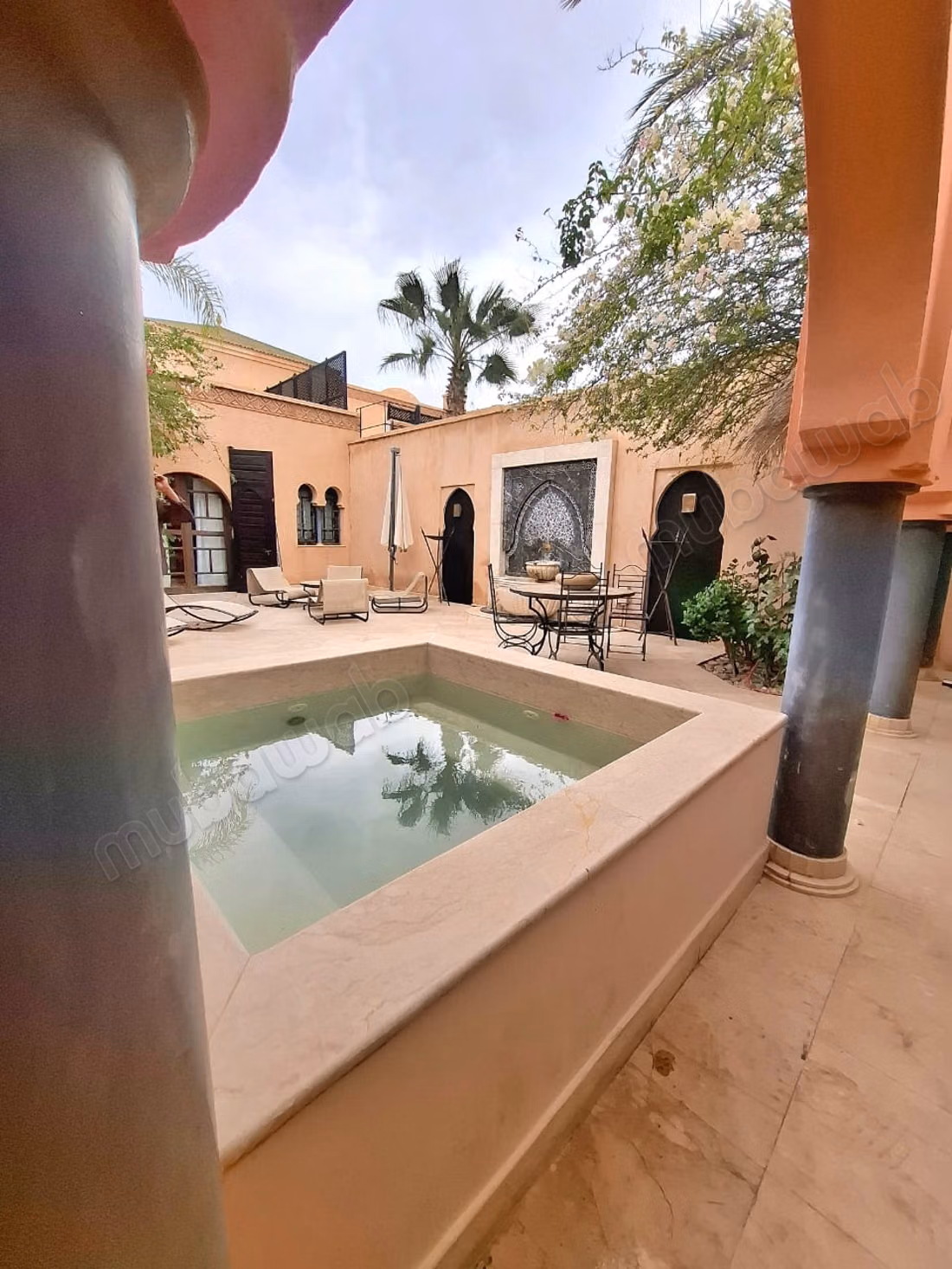Villa d’Exception à Vendre – Route de Fès, Marrakech