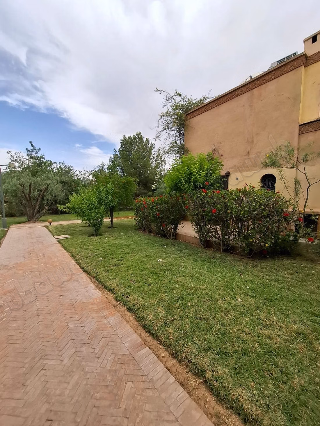 Villa d’Exception à Vendre – Route de Fès, Marrakech