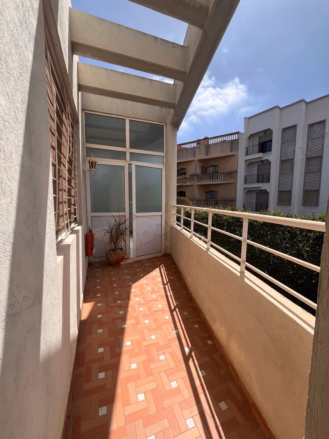 Villa de luxe à louer à Sidi Maarouf 
usage habitation ou bureaux