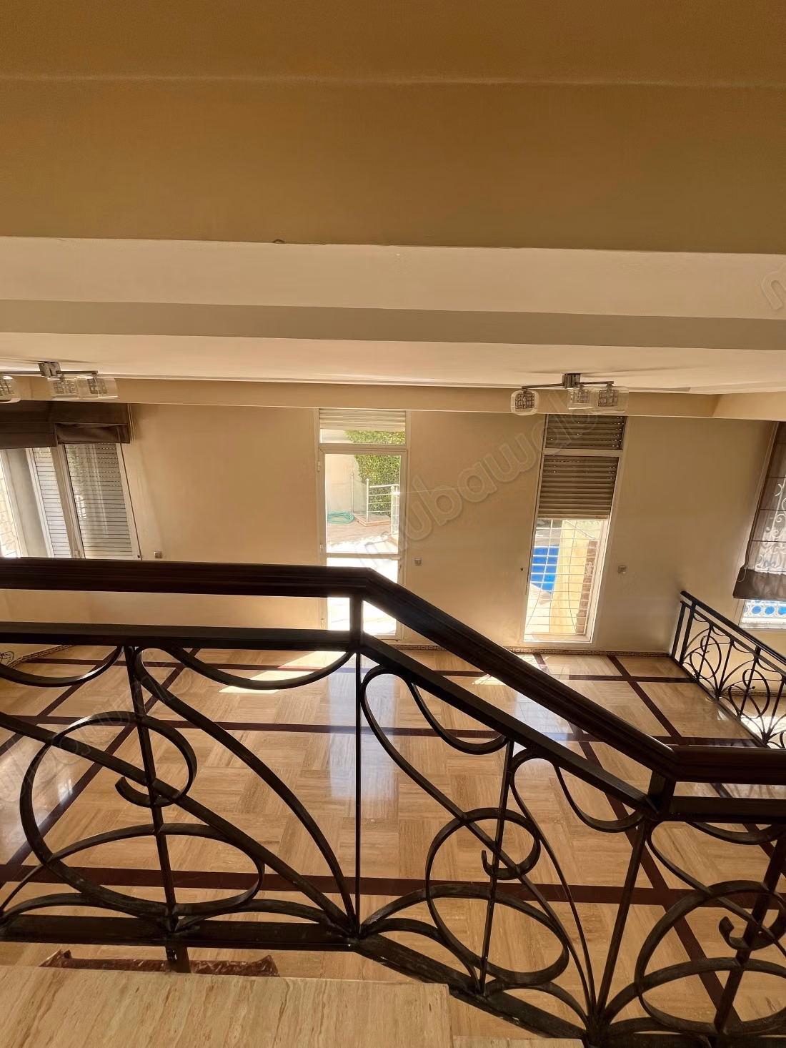 Villa de luxe à louer à Sidi Maarouf 
usage habitation ou bureaux
