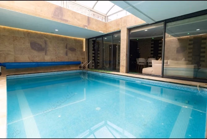 Magnifique Villa à louer vide ou meublé 
Aindiab avec piscine couverte