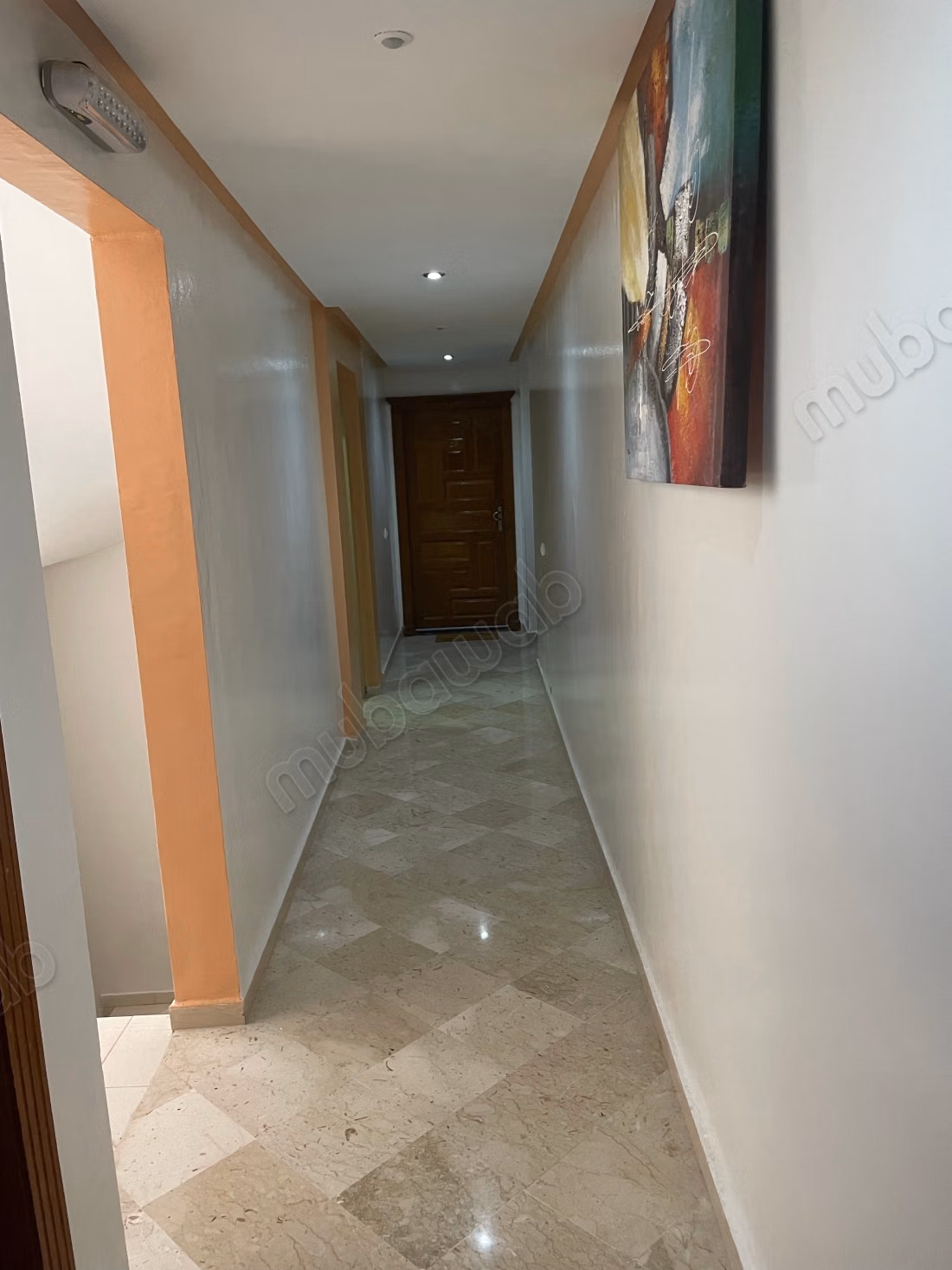 Apartamento en venta en Bouskoura. 5 habitaciones grandes. Puerta blindada y residencia segura