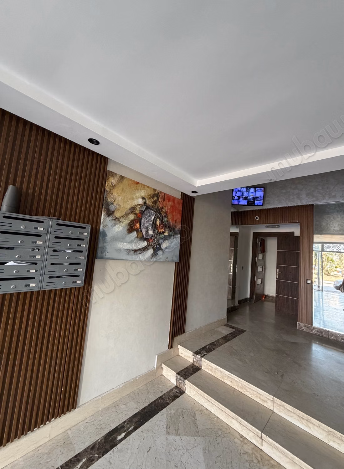 Apartamento en venta en Bouskoura. 5 habitaciones grandes. Puerta blindada y residencia segura