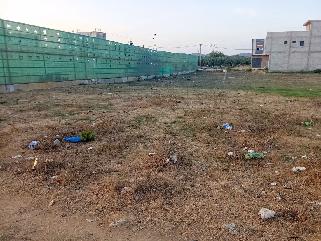 Beau terrain à vendre à Martil. Superficie totale 300 m²