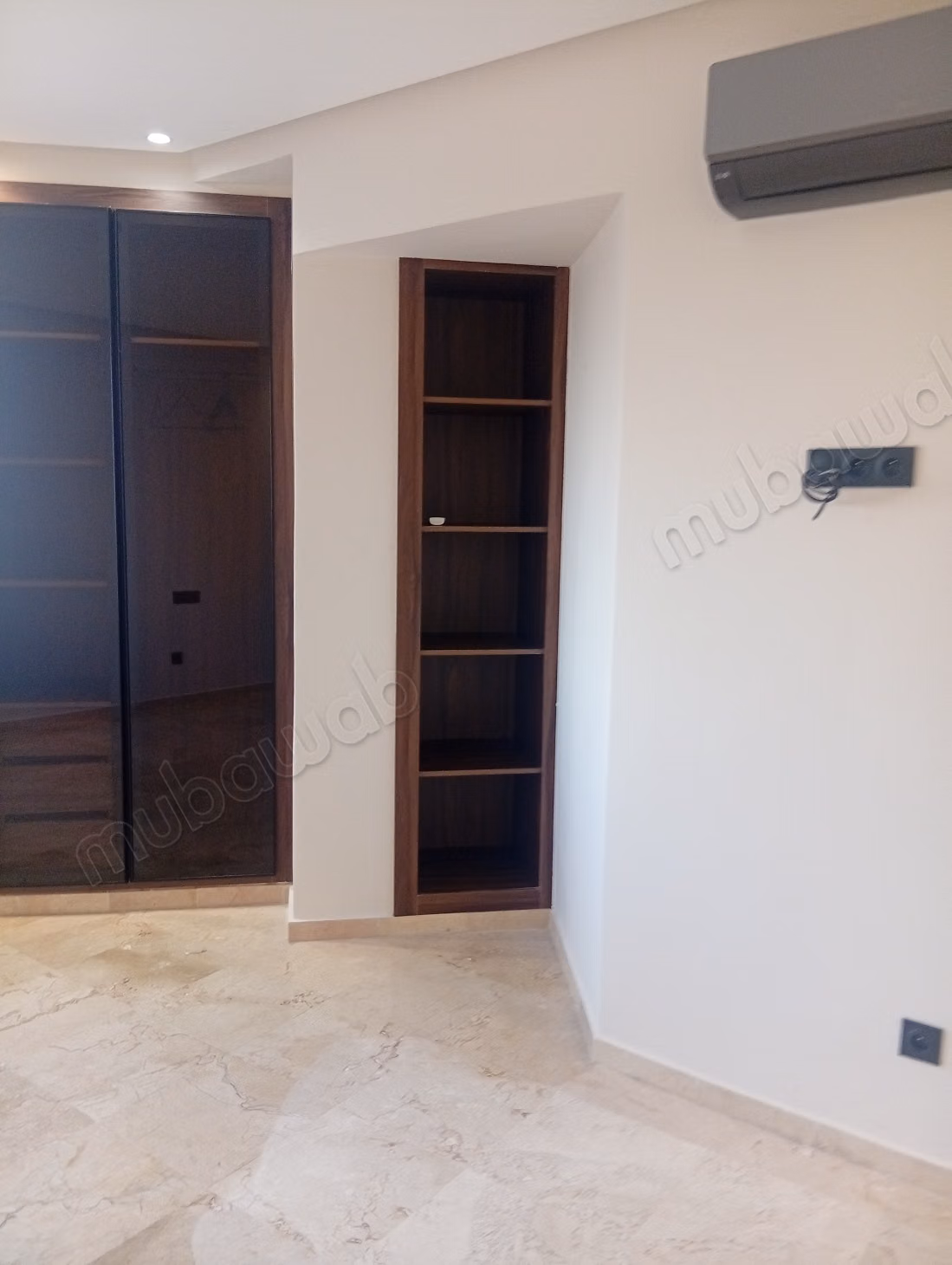 Appartement te huur in Riyad. 1 Kamer. Residentie met conciërge, centrale airconditioning