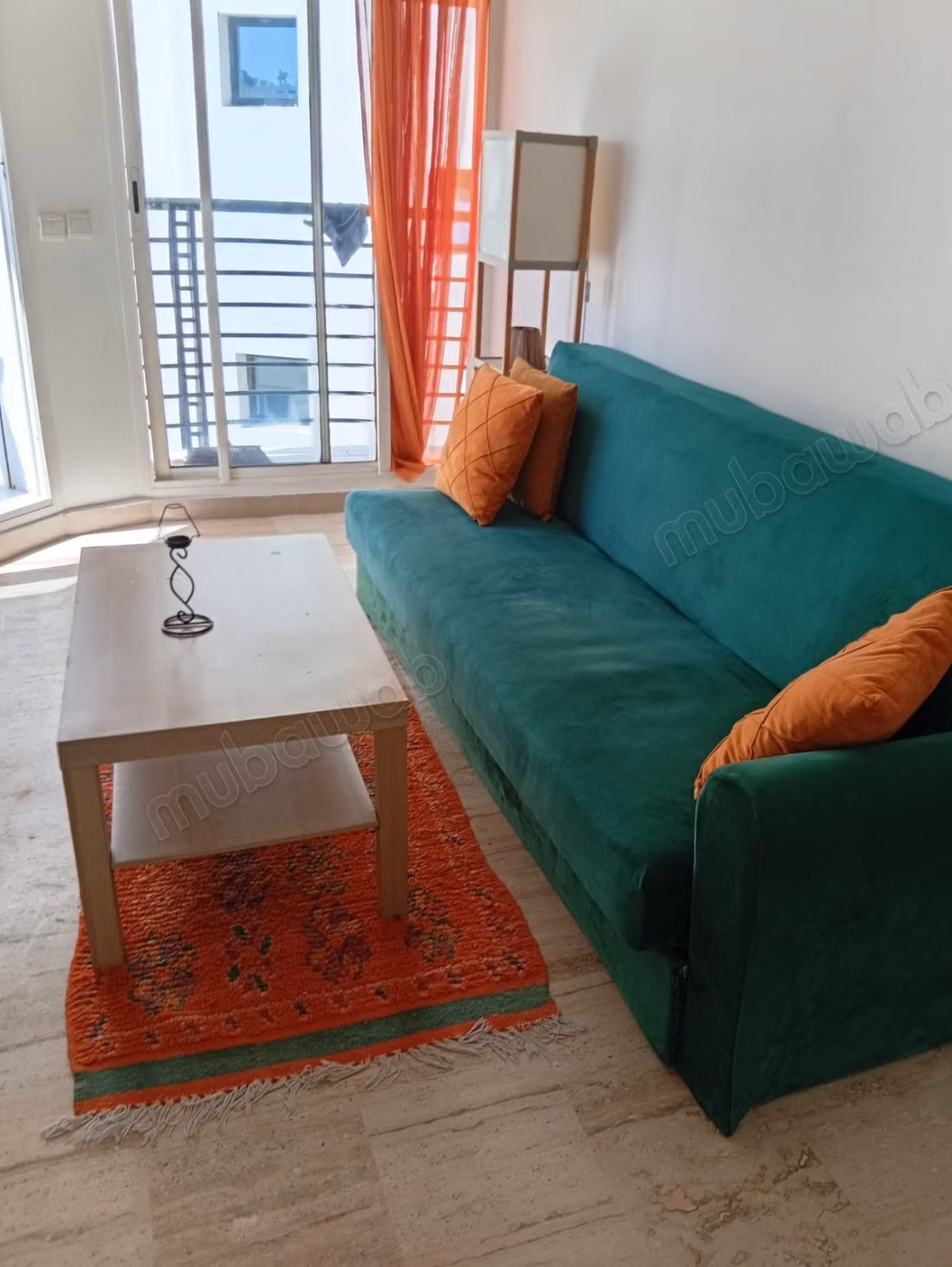 Bel appartement à vendre à Maârif Extension. 2 grandes pièces. Bien meublé