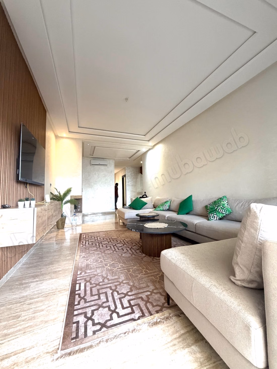 Très joli appartement vue piscine meublé