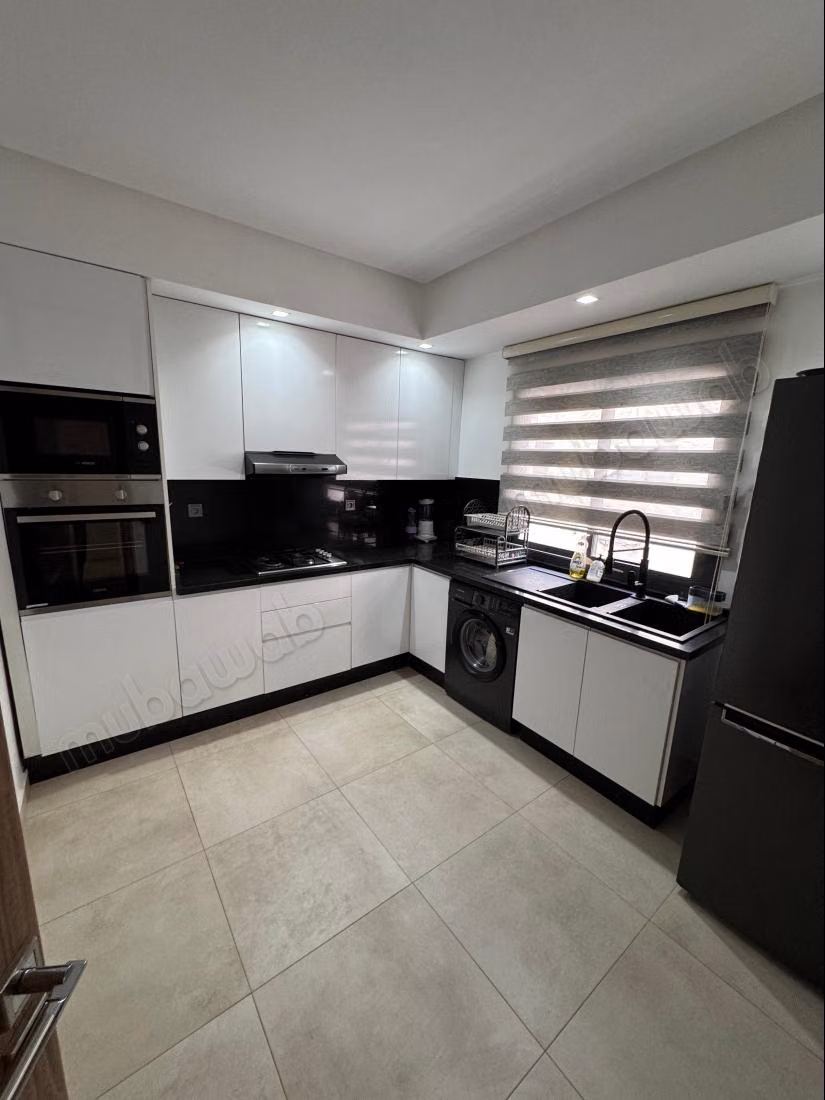 Appartement en location à Hivernage. 4 pièces. Bien meublé