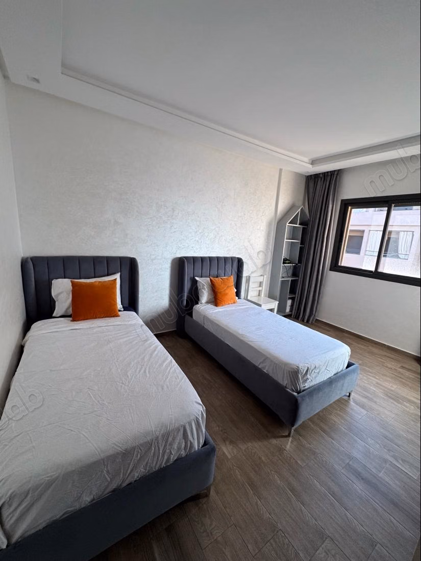 Appartement en location à Hivernage. 4 pièces. Bien meublé