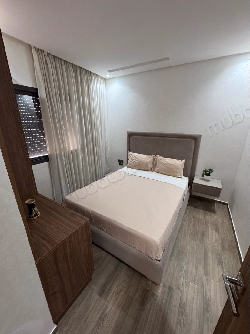 Appartement en location à Hivernage. 4 pièces. Bien meublé