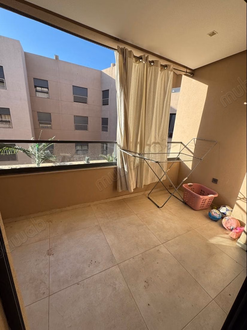 Appartement en location à Hivernage. 4 pièces. Bien meublé