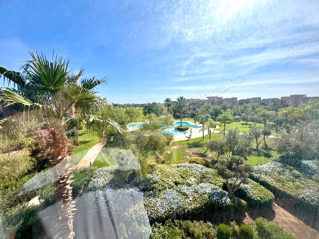 In Affitto Arredato: Magnifico Appartamento con 2 Camere Senza Affacci nel Cuore del Golf di Prestigia a Marrakech