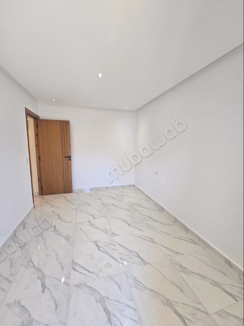 Lovely apartment for sale in Martil. 3 lovely rooms. Balcony and garden