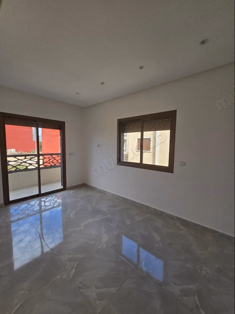 Lovely apartment for sale in Martil. 3 lovely rooms. Balcony and garden