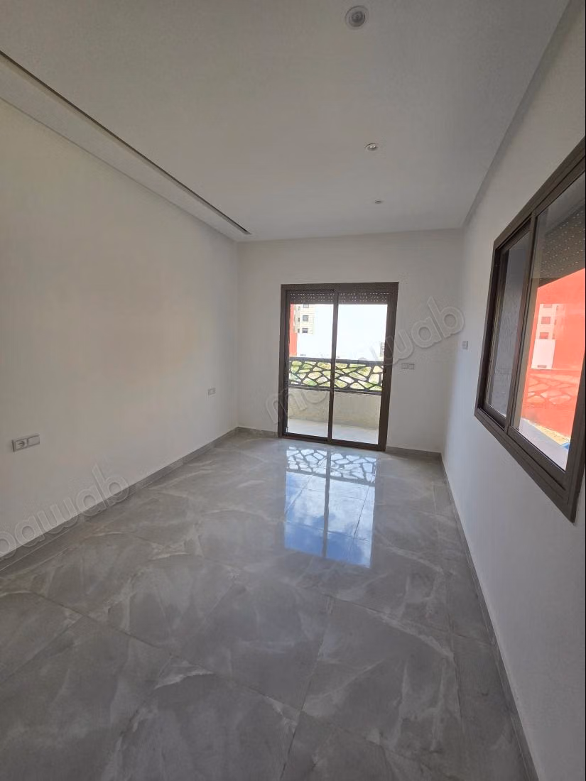 Lovely apartment for sale in Martil. 3 lovely rooms. Balcony and garden