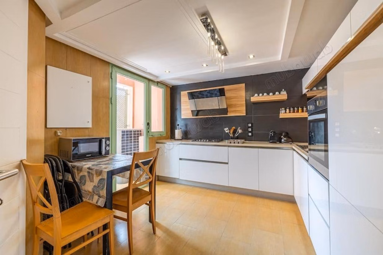 En alquiler - Bonito apartamento de 2 habitaciones en el Hivernage