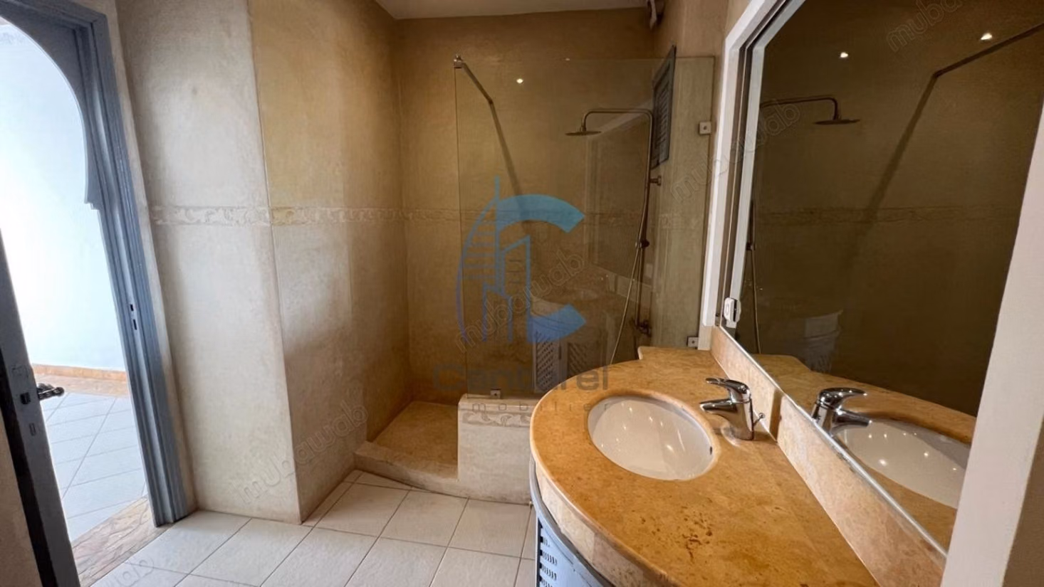 Apartamento de 3 habitaciones renovado en 2025 con terraza en alquiler en Hivernage Marrakech