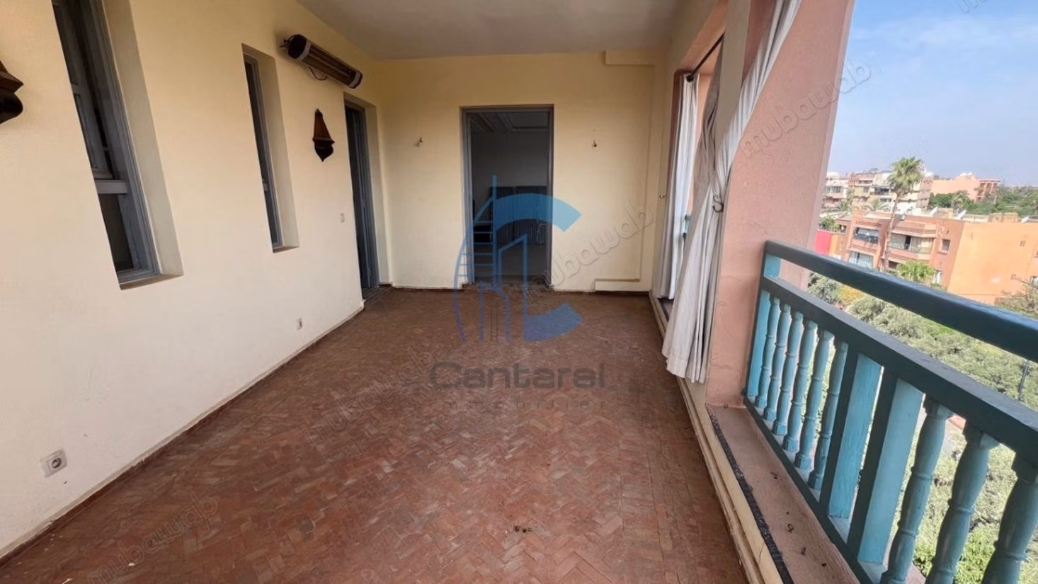 Apartamento de 3 habitaciones renovado en 2025 con terraza en alquiler en Hivernage Marrakech